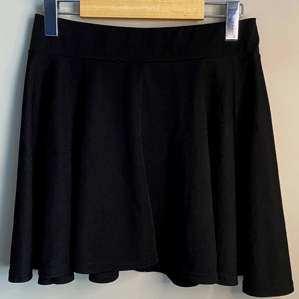 Urban Coco Women's Black‎ Pull-On Mini Skirt